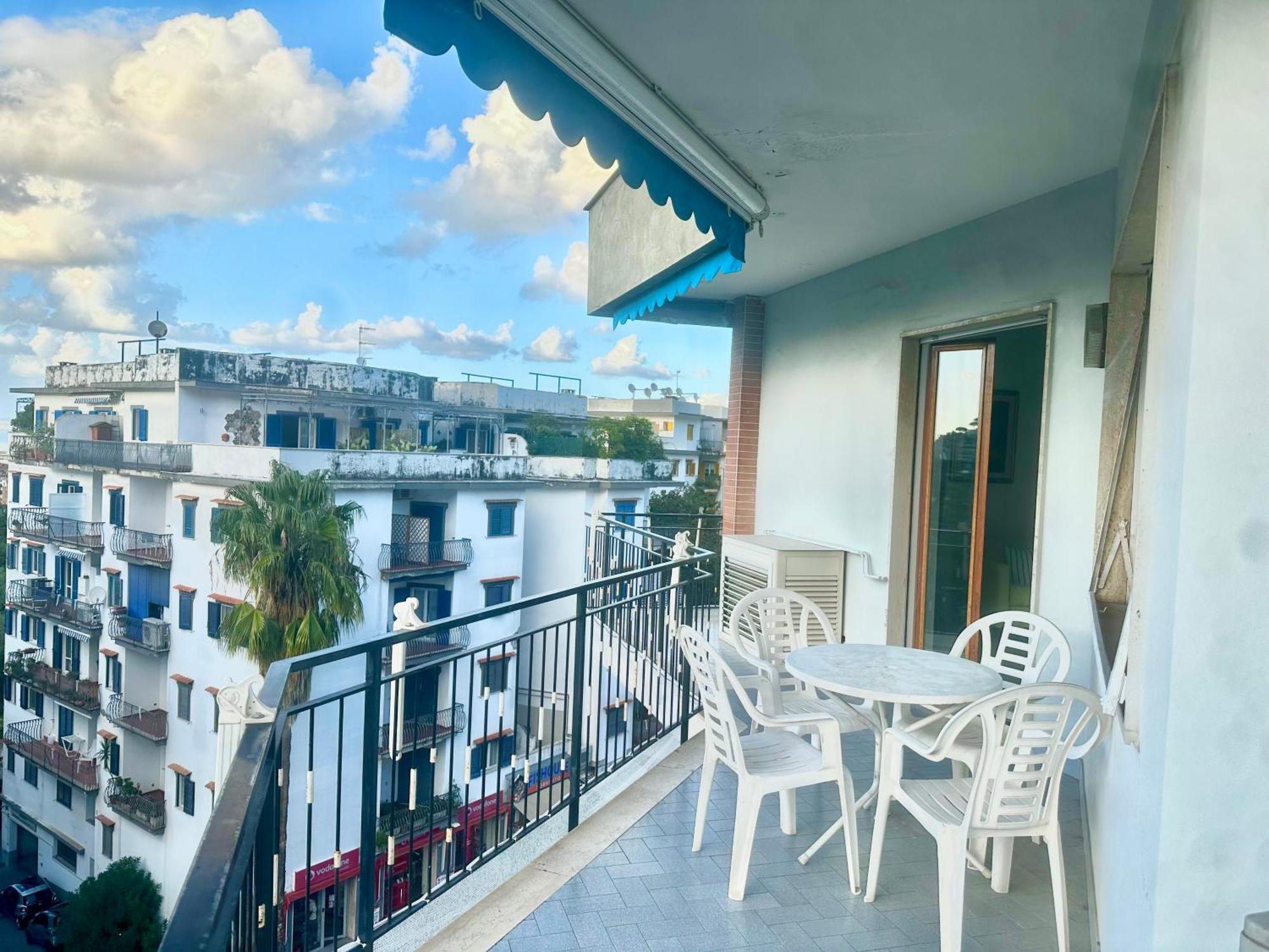Roof And Sky Sorrento Center Suite Exterior foto